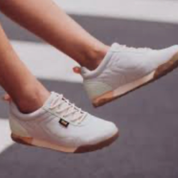 🆕 Teva WOMEN'S WYLDLAND  SHOE- BIRCH . SIZE 9.5 - Picture 2 of 13